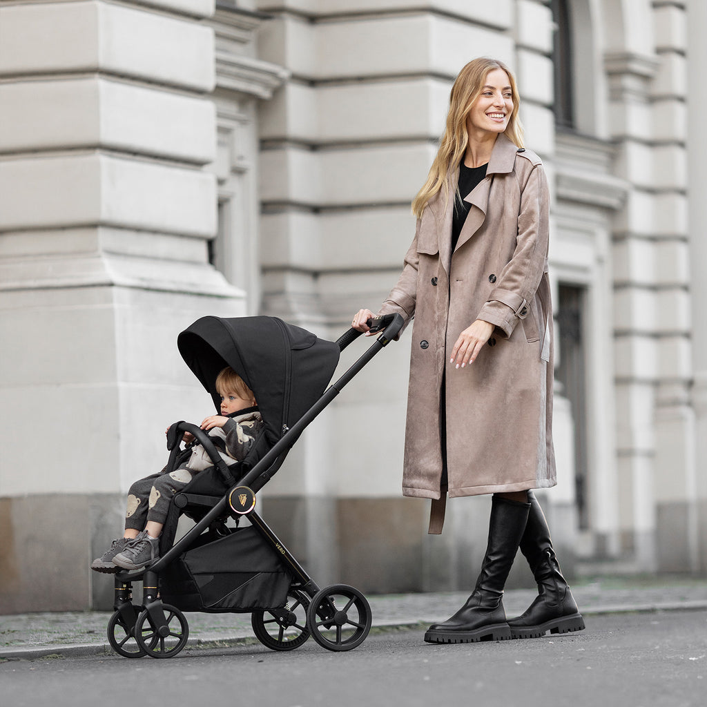 When to Move Baby from Pram to Pushchair: A Guide for New Parents