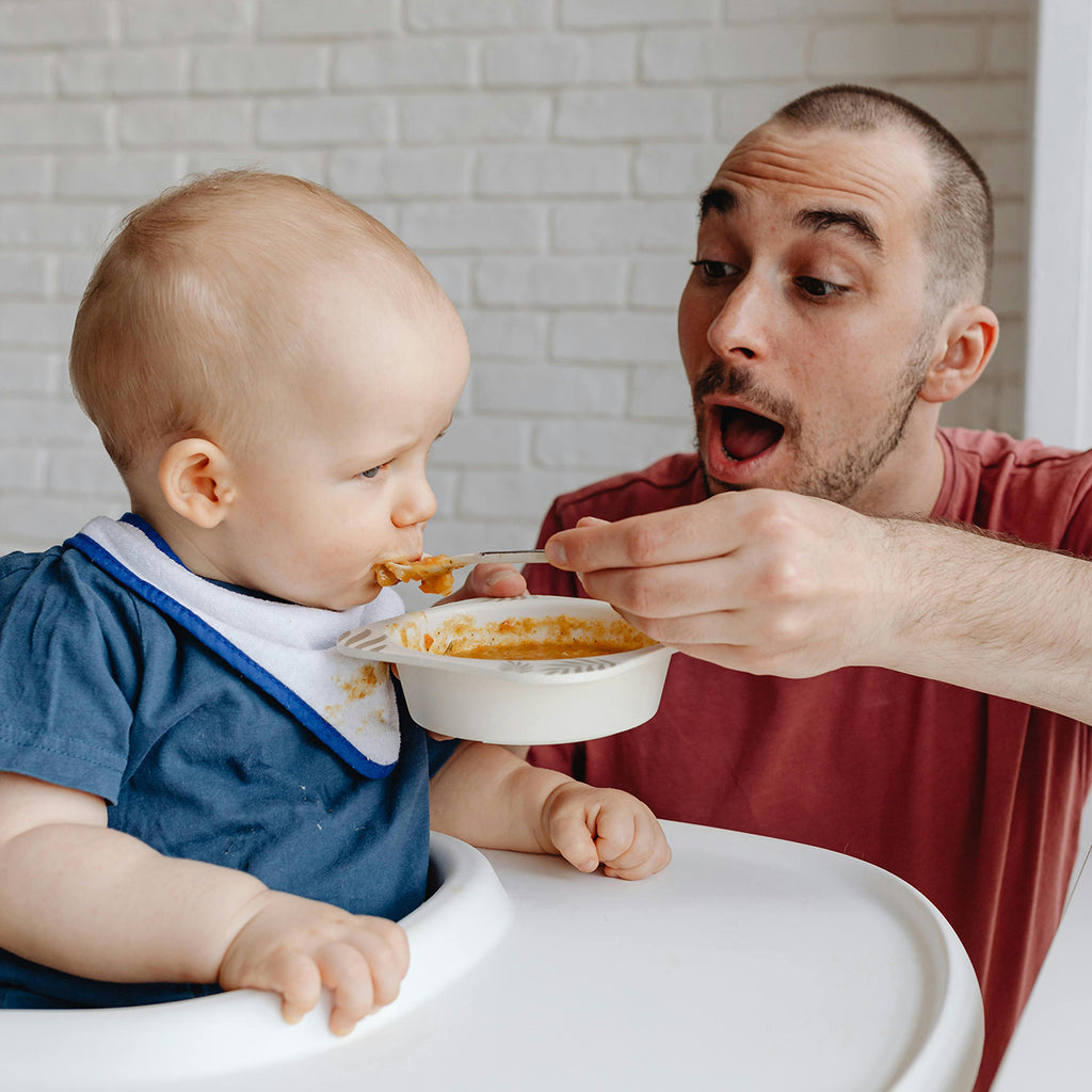 What Are Weaning Foods? A Guide for New Parents